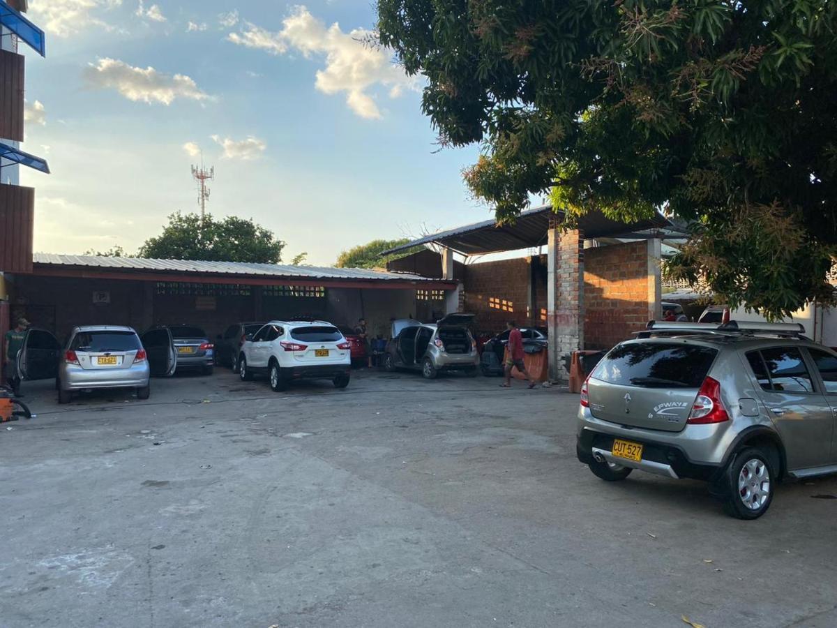 Hotel Villa Grant أغواتشيكا المظهر الخارجي الصورة