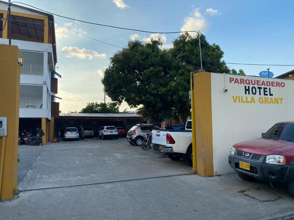 Hotel Villa Grant أغواتشيكا المظهر الخارجي الصورة